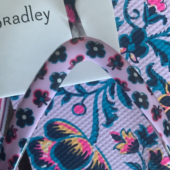 Vera Bradley Cloud Vine Multi Flip Flops - Picture 6 of 9